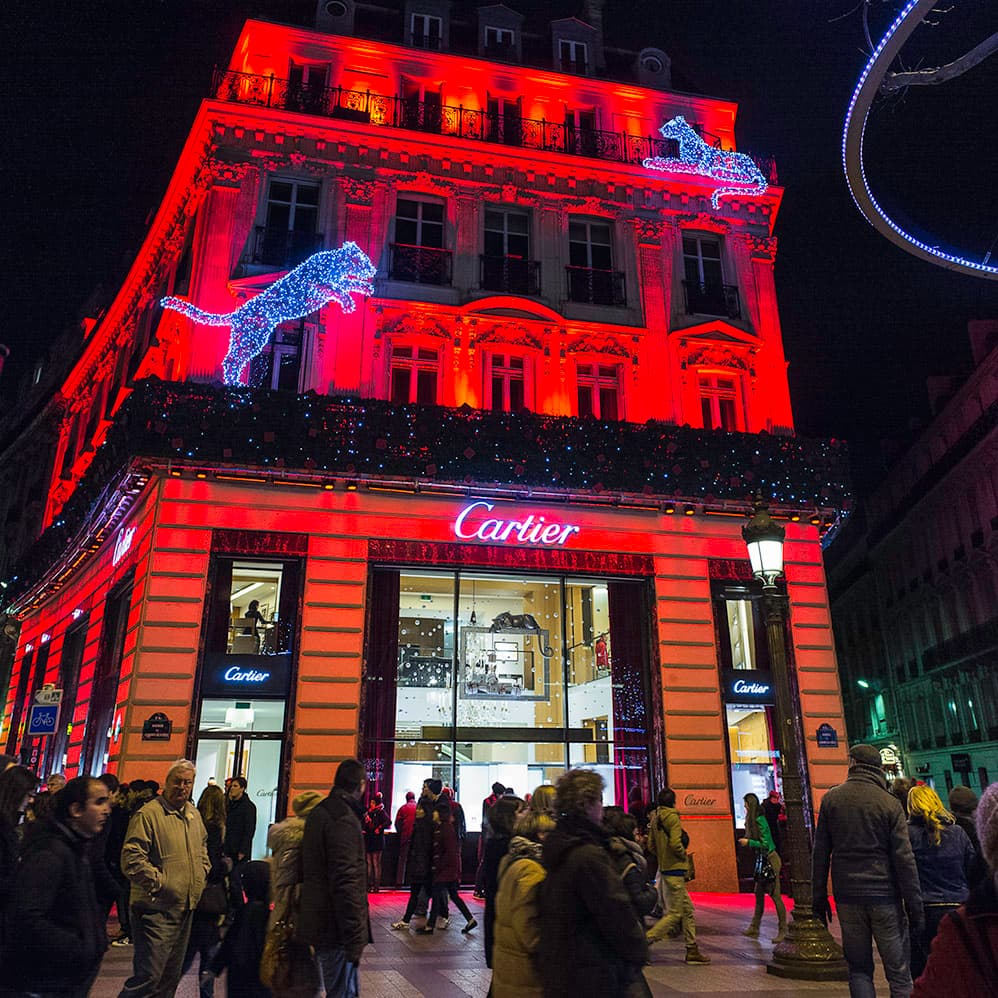 Cartier dévoile 125 pièces et 1900 carats près du village